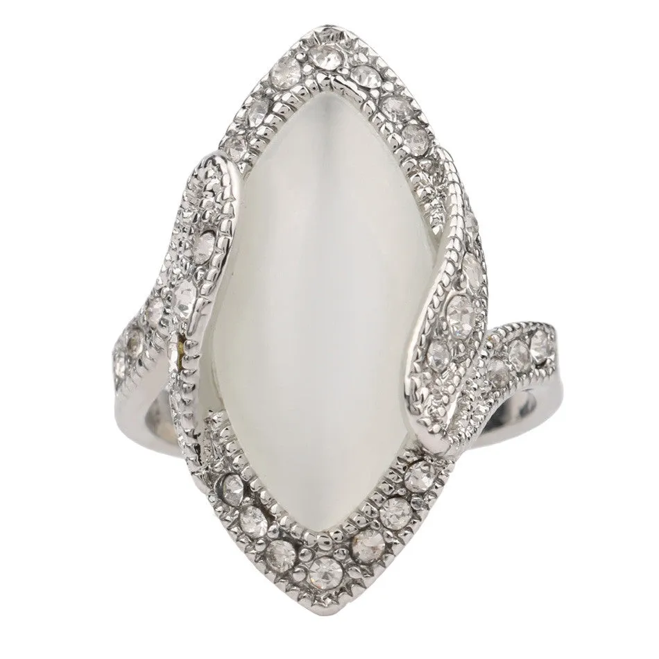 Luxury Fashion Big Oval Opal Ring Vintage Look Silver Plated White Crystal Rings For Women Gift