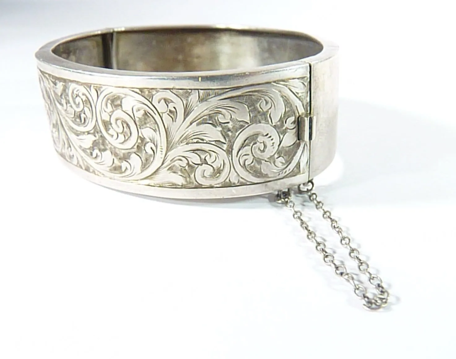 Victorian Engraved Hallmarked Silver Bangle Sterling Bracelet 1885