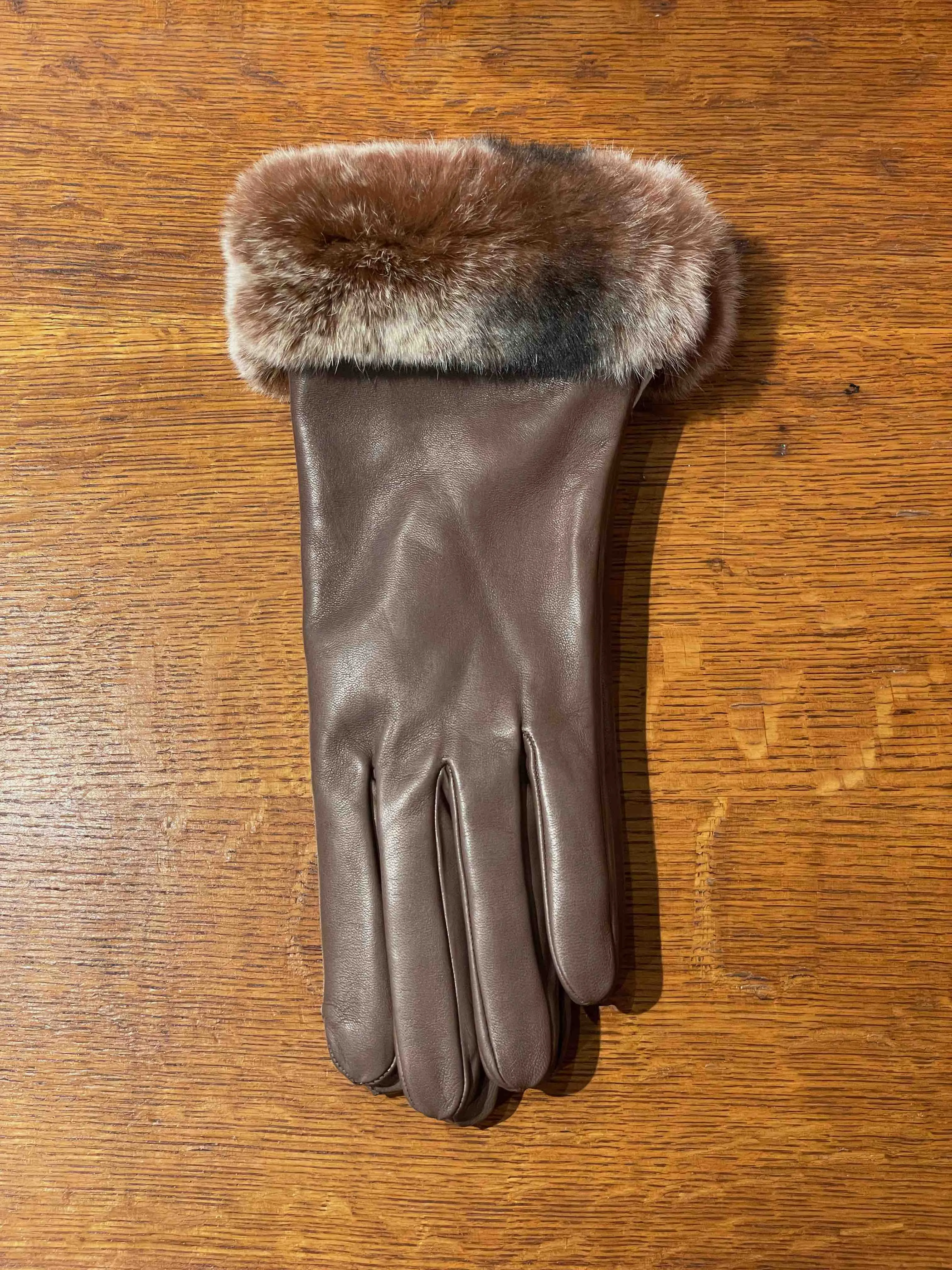 Womens Leather Gloves w/cuff